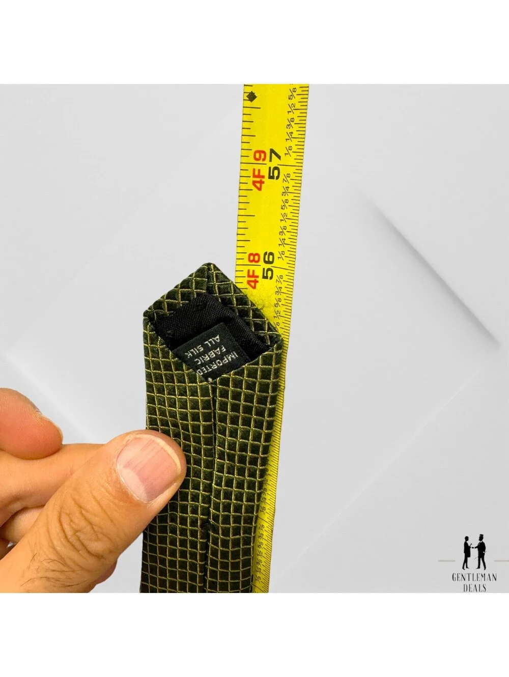 Bert Pulitzer neckties measurements
